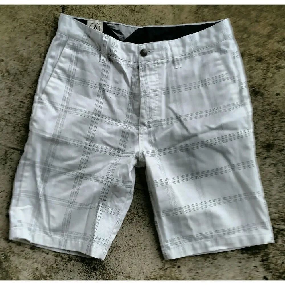 Volcom board shorts. Size 29